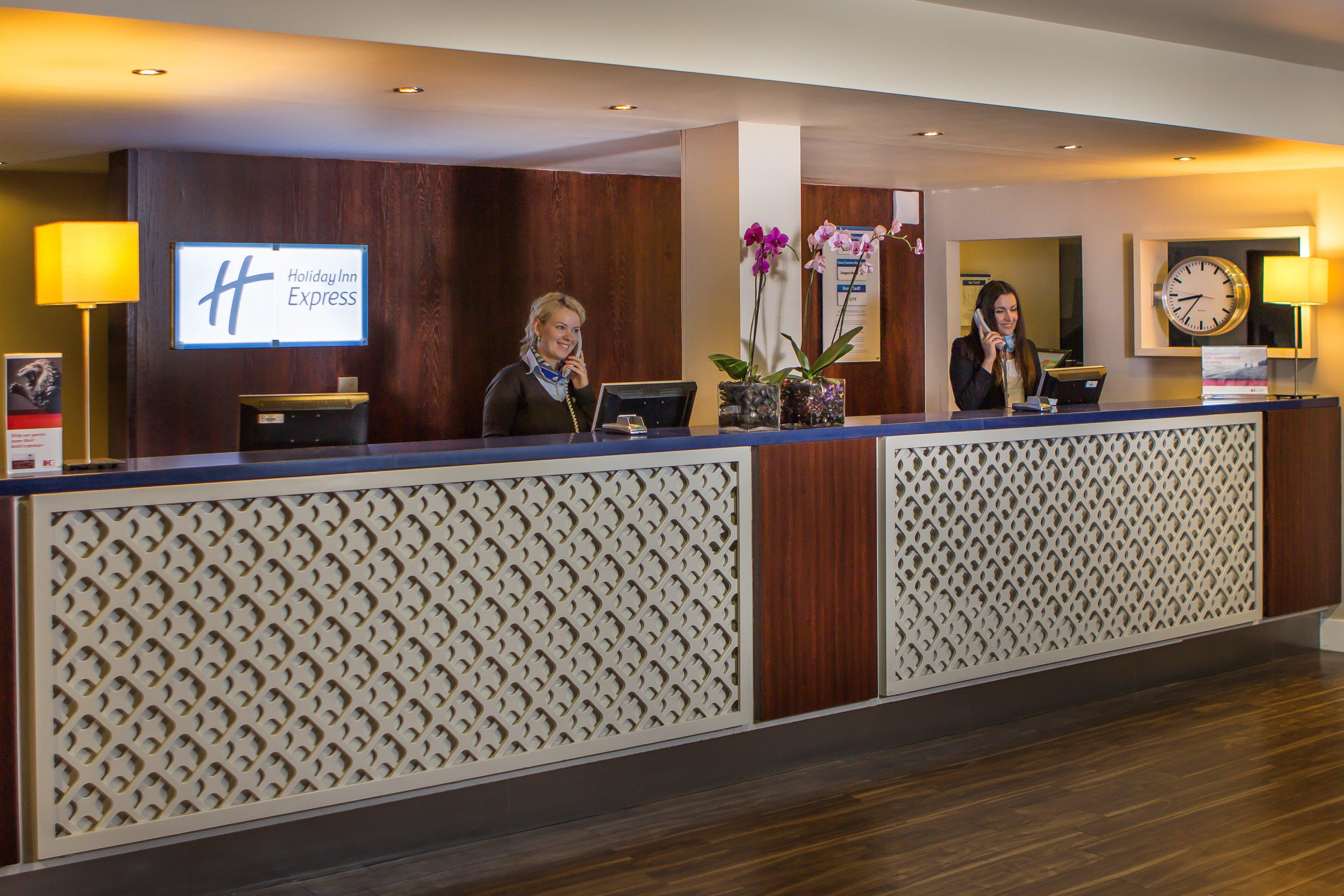 Holiday Inn Express Royal Docks By Ihg Londres Exterior foto