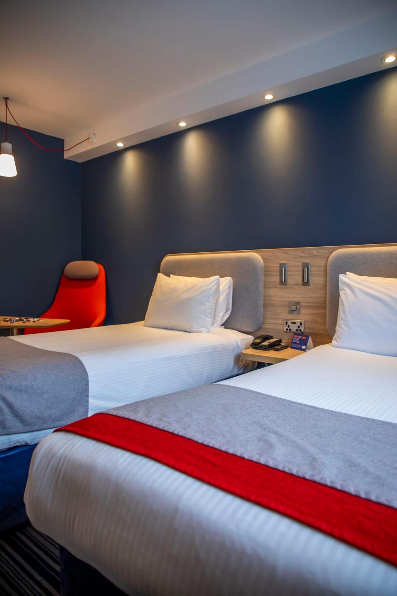 Holiday Inn Express Royal Docks By Ihg Londres Exterior foto