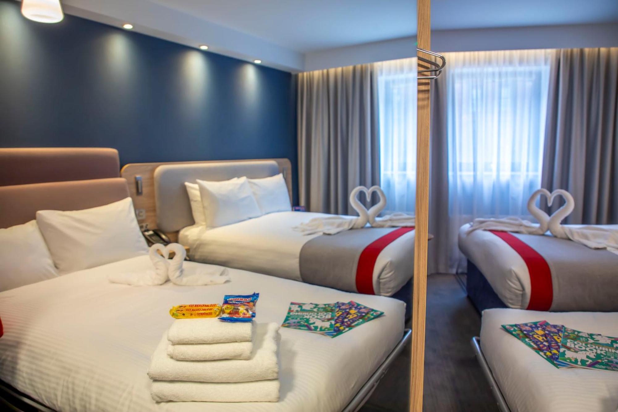 Holiday Inn Express Royal Docks By Ihg Londres Exterior foto