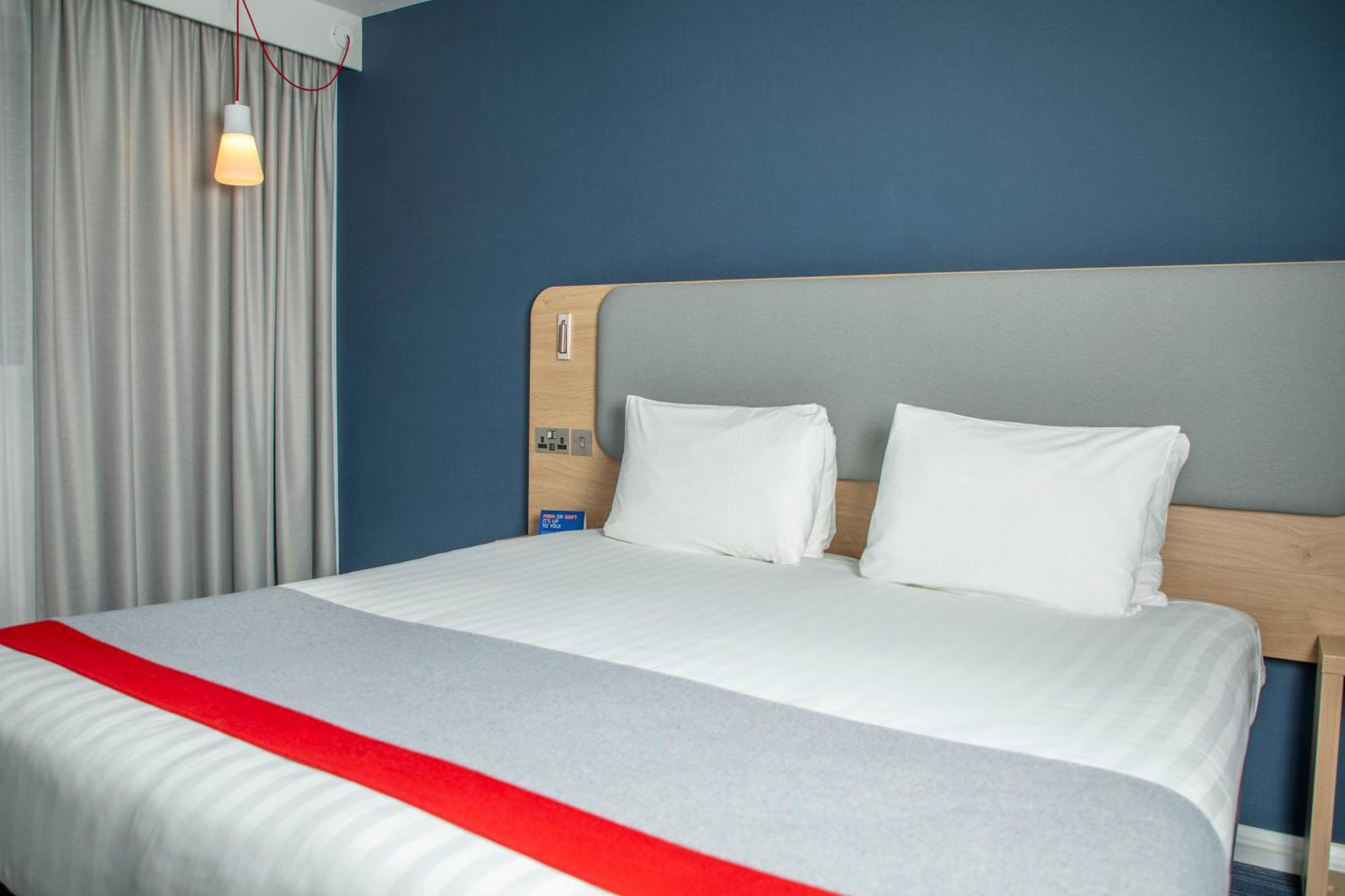 Holiday Inn Express Royal Docks By Ihg Londres Exterior foto
