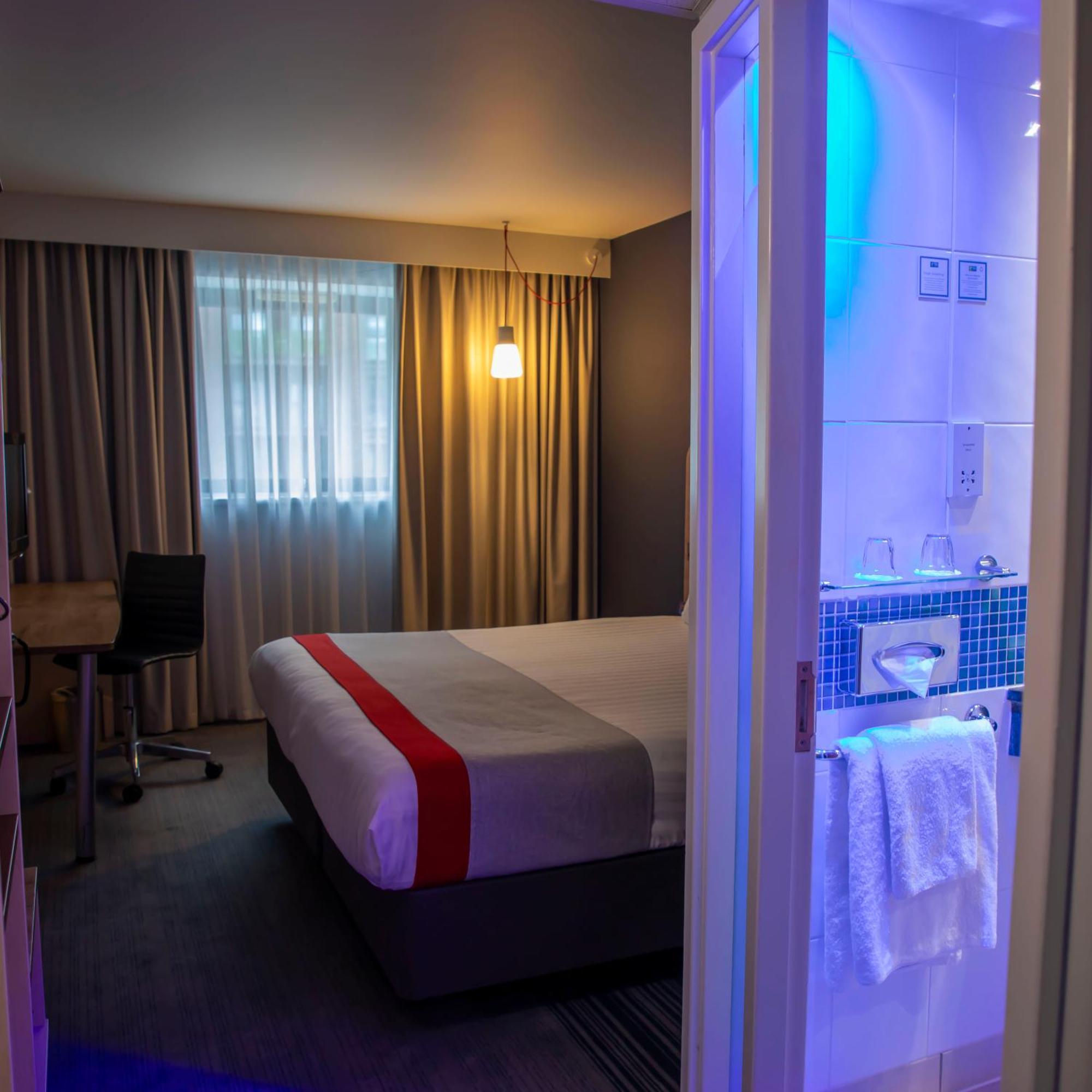 Holiday Inn Express Royal Docks By Ihg Londres Exterior foto